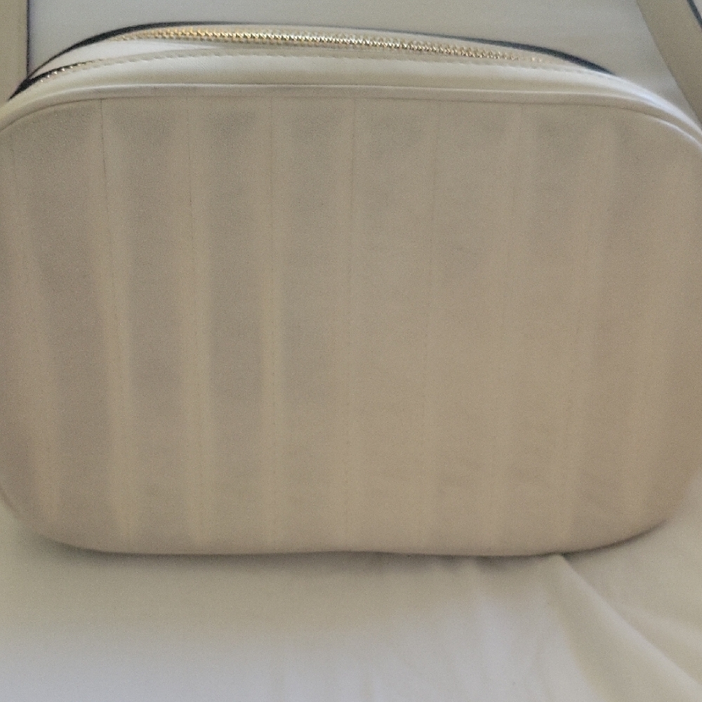 Coach Ivory Quilted Crossbody Bag - Picture 5 of 9